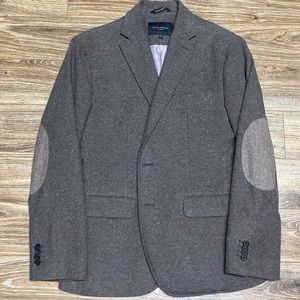 Mens Banana Republic Sport Coat. Size 38s.